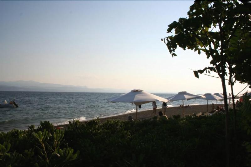 אמרינתוס Posidonia Pension מראה חיצוני תמונה