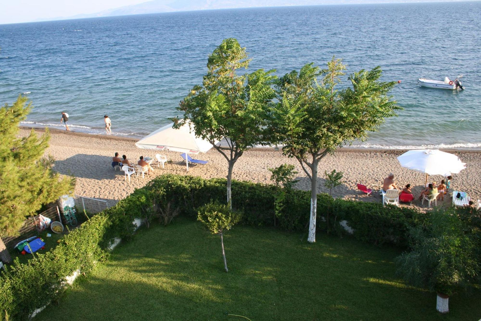 אמרינתוס Posidonia Pension מראה חיצוני תמונה