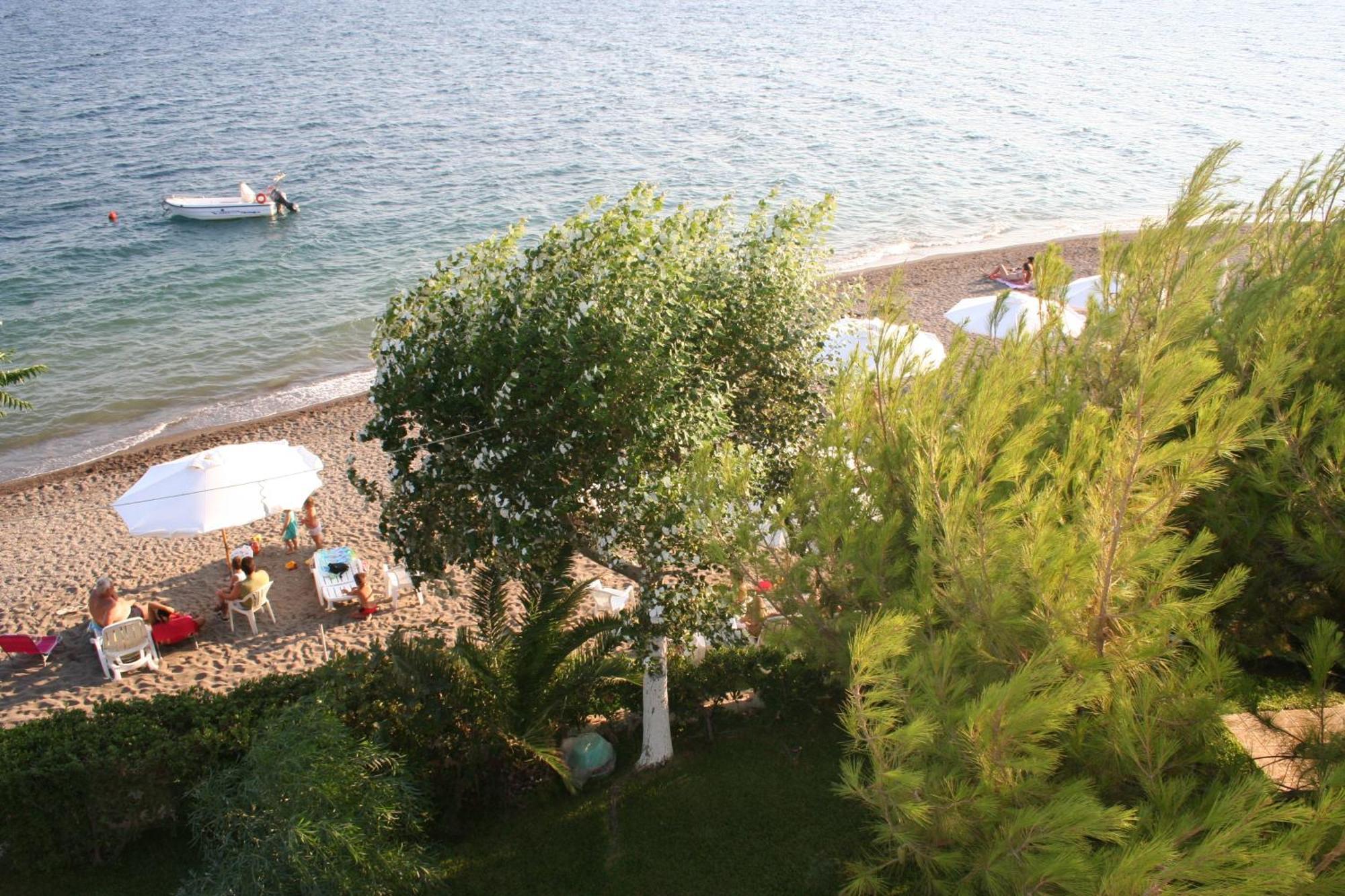 אמרינתוס Posidonia Pension מראה חיצוני תמונה