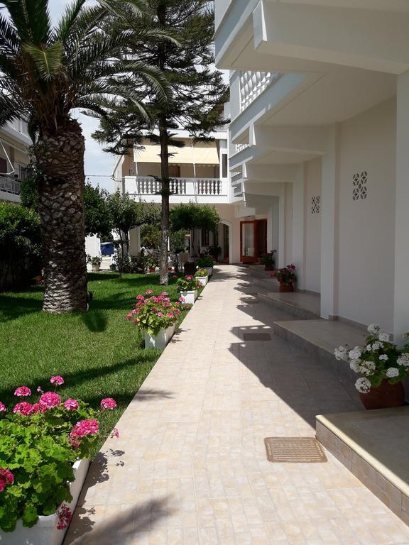 אמרינתוס Posidonia Pension מראה חיצוני תמונה