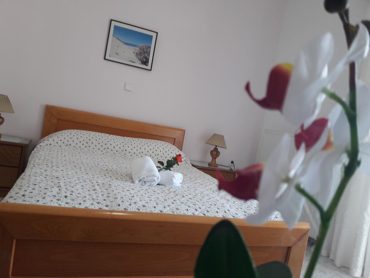 אמרינתוס Posidonia Pension מראה חיצוני תמונה